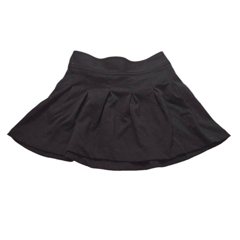 Cherokee black pleated skirt M